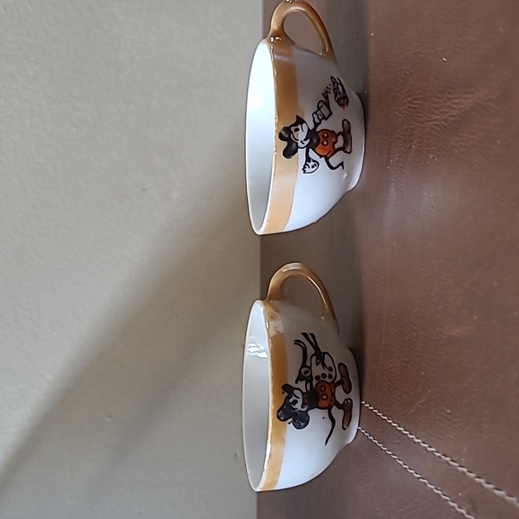 DISNEY 1930's  HAND-PAINTED "MICKEY MOUSE" tea cups - Picture 1 of 4